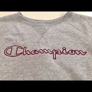 NWOT Champion Crewneck Sweatshirt w Multistich logo